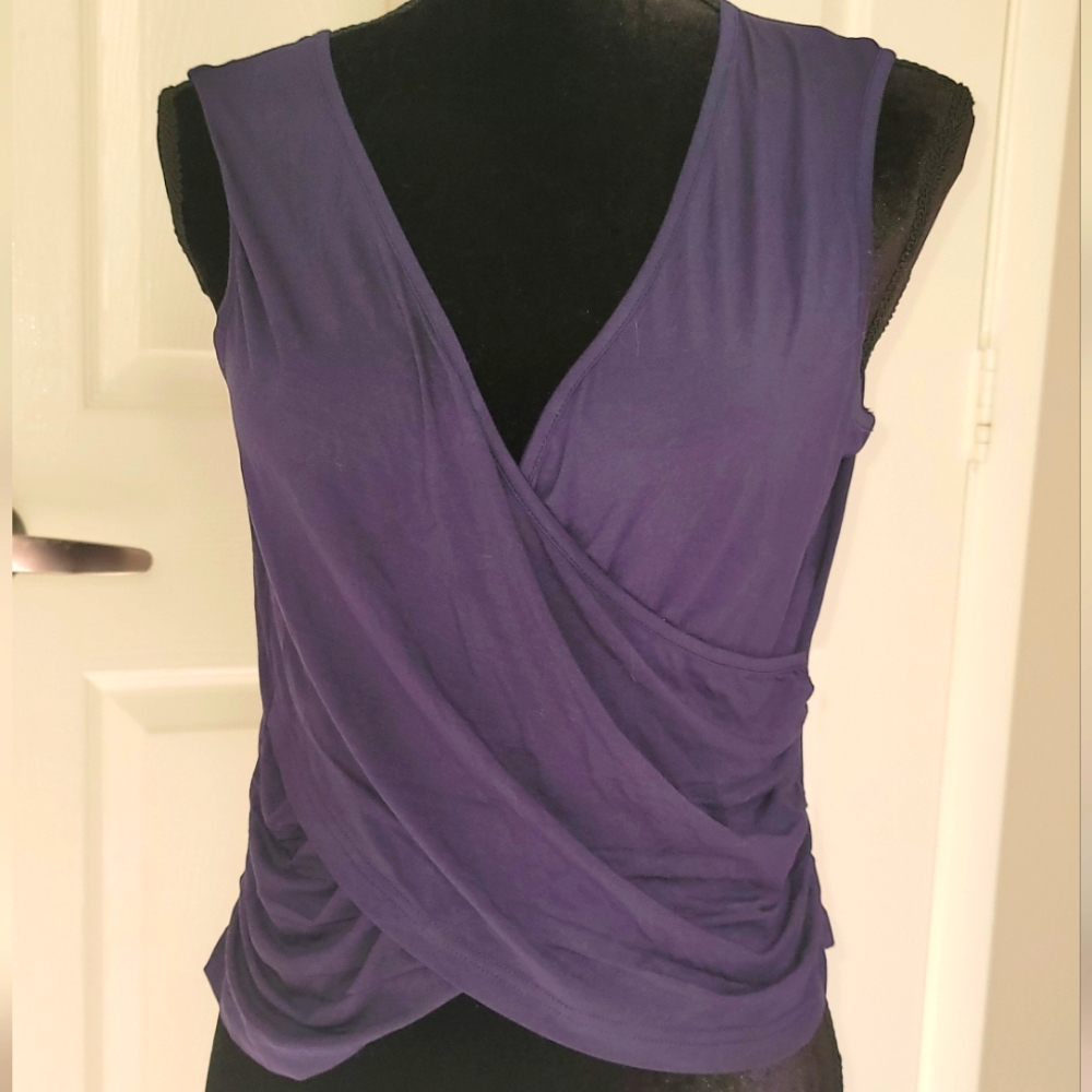 Vetior | Rouched V Neck Top